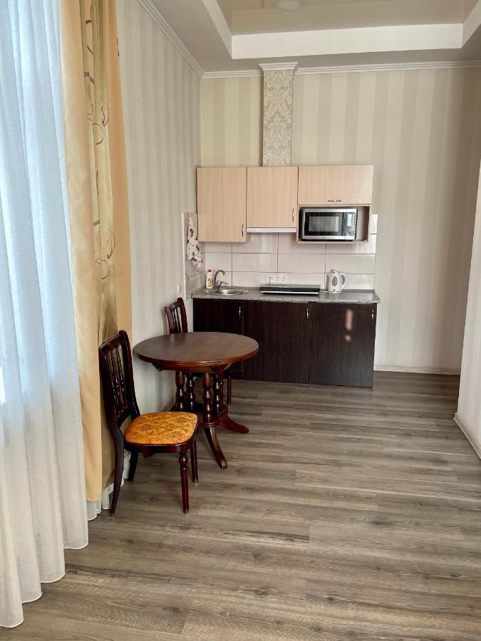 Apartment Studio -Біля Вокзалу-Недалеко Від Центру-Городоцька 151 Лвив Екстериор снимка
