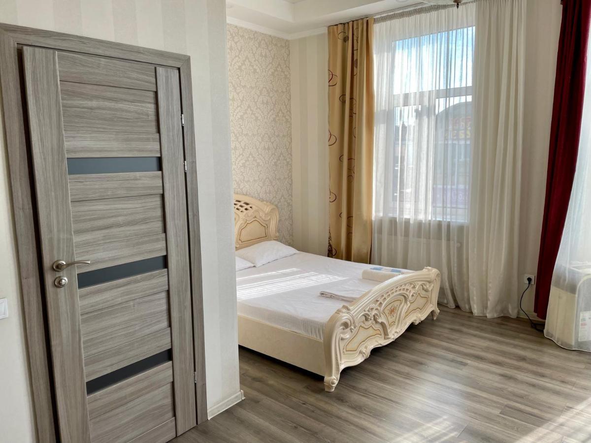 Apartment Studio -Біля Вокзалу-Недалеко Від Центру-Городоцька 151 Лвив Екстериор снимка